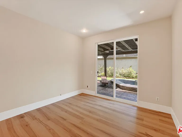 1288 Calle De Sevilla — Photo 13