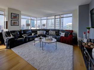 320 E North Water St #4310, Chicago, IL 60611