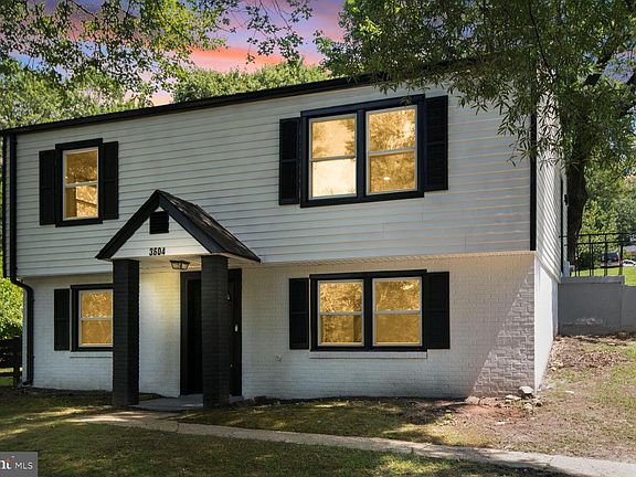 2nd image of 3604 Halloway N