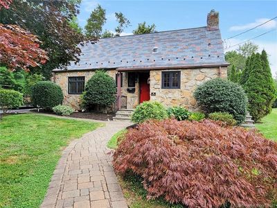 114 Hillcrest Rd, Fairfield, CT, 06824