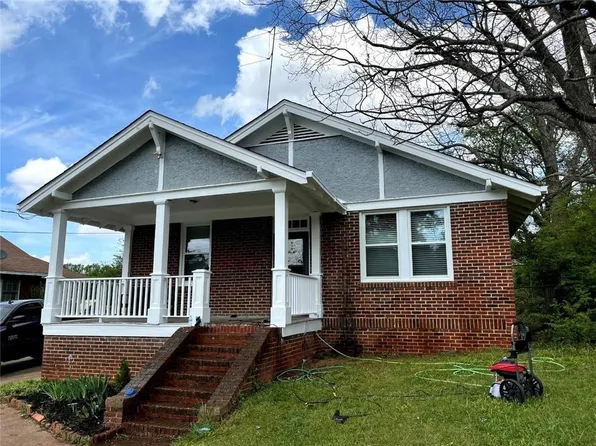 3 J Ave, Gainesville, GA 30504