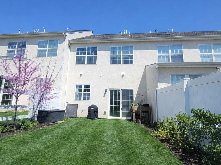 417 Wilmore Dr — Photo 14