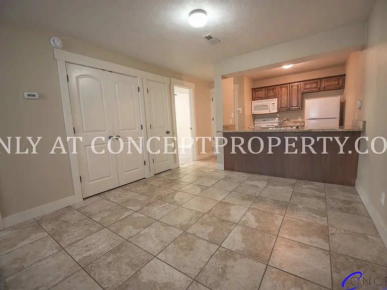 Cottonwood Heights — Photo 12
