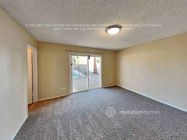 4621 W Carol Ave — Photo 12