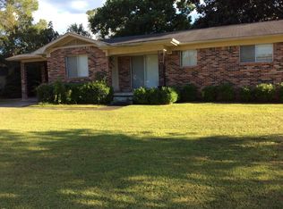 1226 W 18th St, Laurel, MS 39440