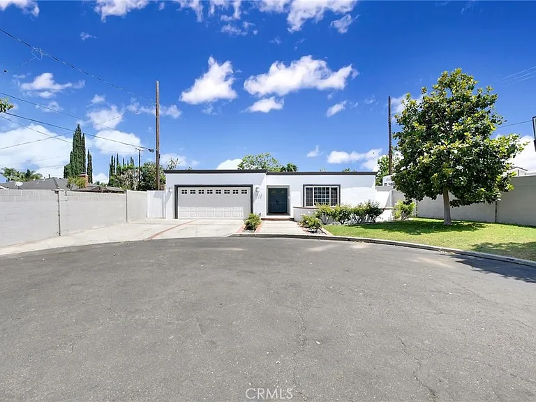 1015 E Walnut Ave — Photo 34