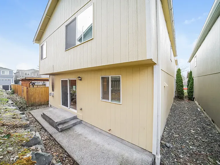 17913 72nd Ave E — Photo 14