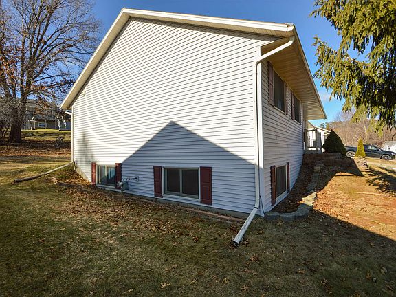 5th image of 56 Thomas Rd