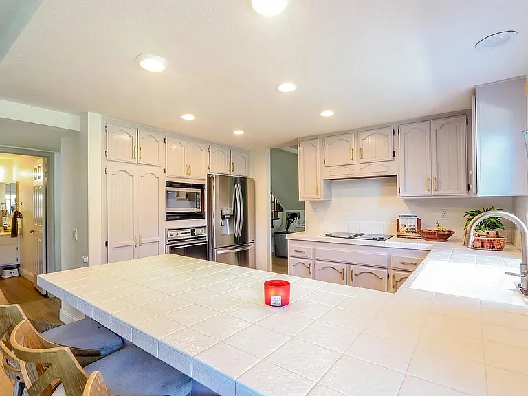 25051 Katie Ave — Photo 11