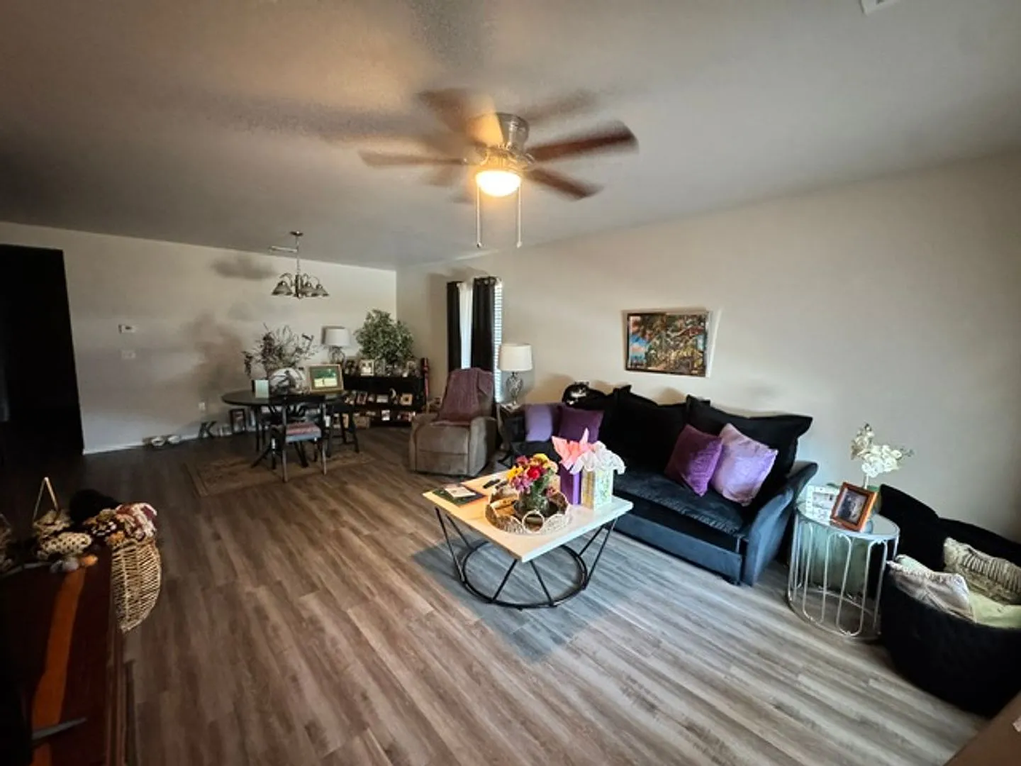 557 Parkhill Circle — Photo 2