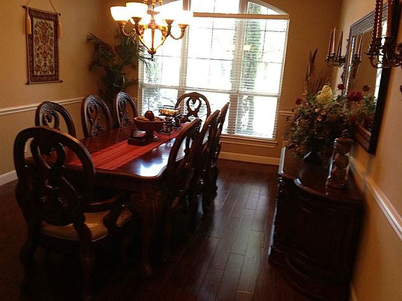 Formal dining room