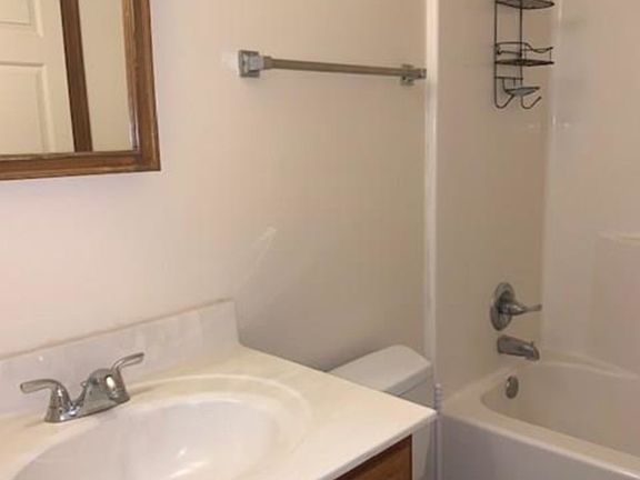 4th image of 1435 Canadian Ct