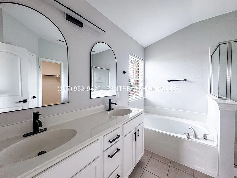 1495 Chase Ln — Photo 9