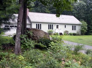 25 Acorn Dr, Winchester, NH 03470
