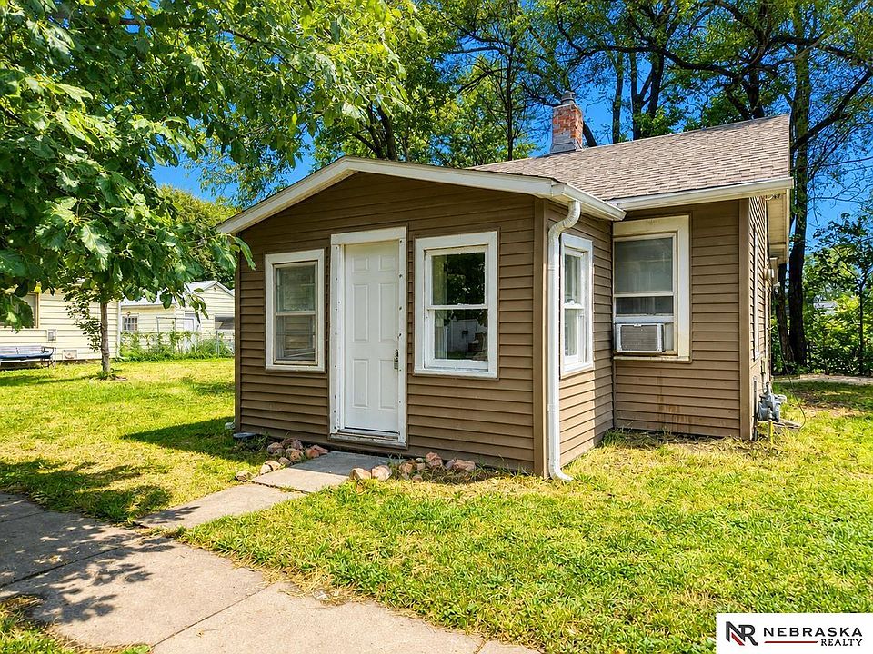 1st image of 5916 Havelock Ave