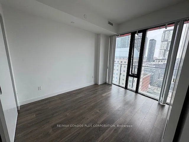 215 Queen St W #1202 — Photo 5