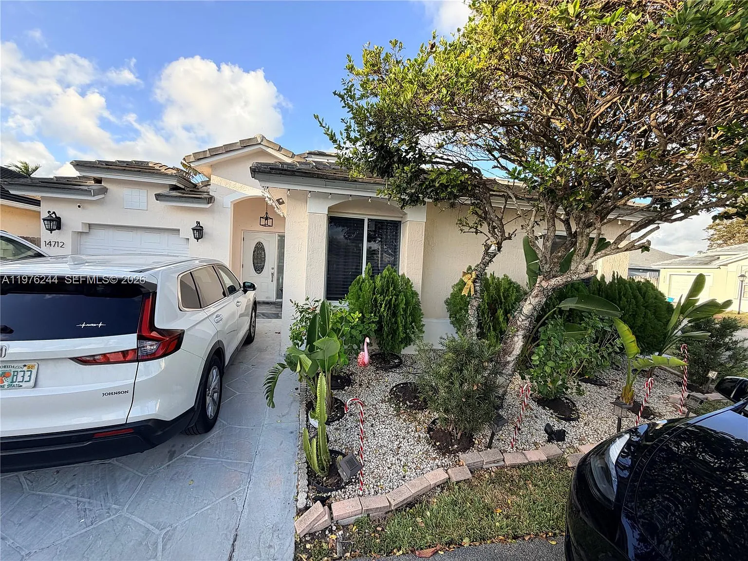 3 bed, 2.0 bath, $3,300 — Photo 1