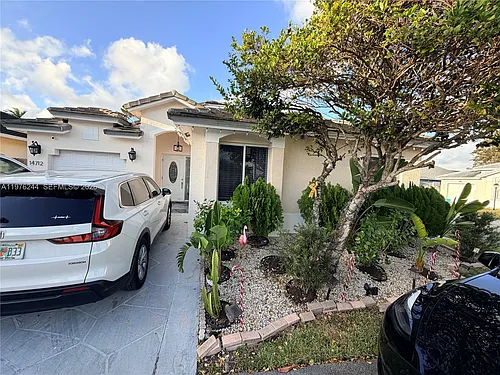 14712 SW 123rd Ave Photo 1