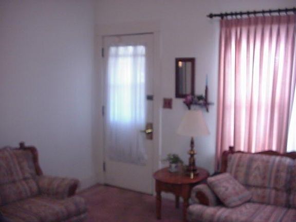 4th image of 821 Cottage Ave