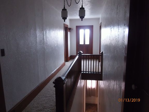 2nd floor hallway to deck