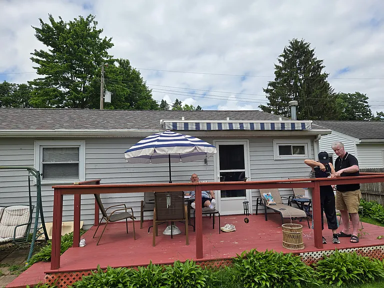 213 Hickory St #STUDENT RENTAL — Photo 15
