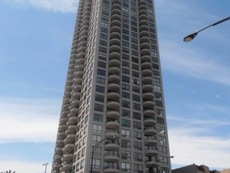 2020 N Lincoln Park W #23D — Photo 24