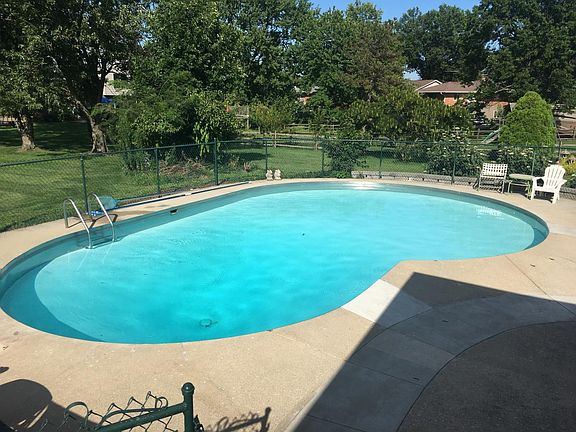2nd image of 3342 Basswood Ln