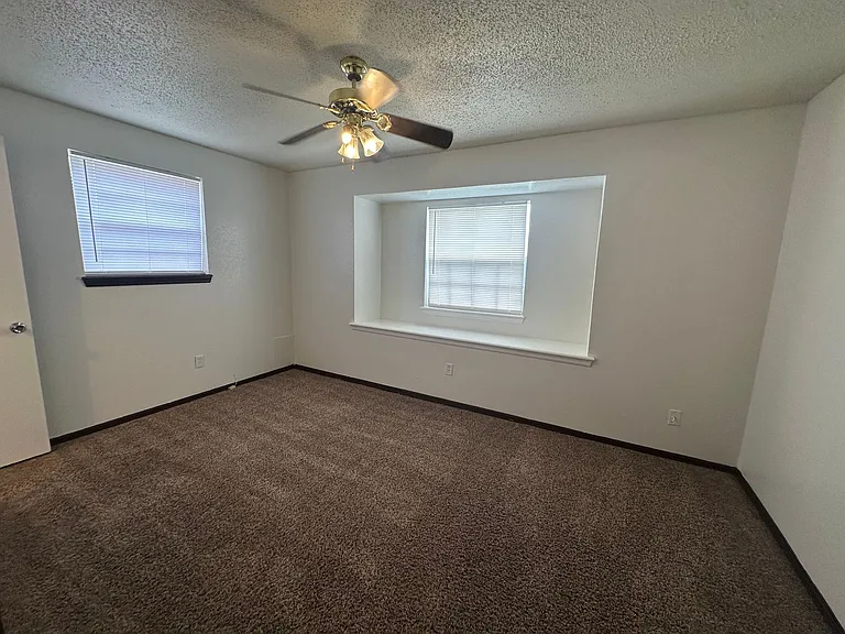 4725 SE 50th St — Photo 38