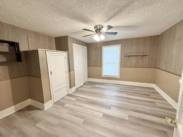 305 Beard St — Photo 15