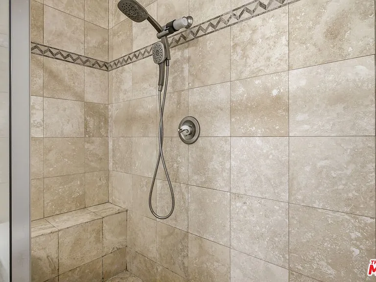 1838 Westholme Ave #203 — Photo 48