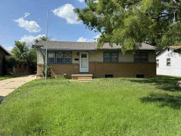 2322 W 29th St S, Wichita, KS 67217