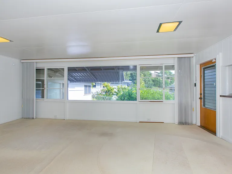 2033A Oswald St — Photo 2
