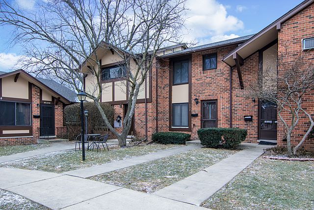 1st image of 1S132 Apley Ln #0
