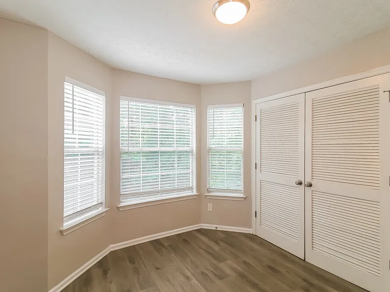 2597 Oslo Ct — Photo 8