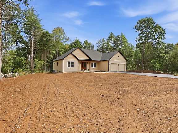 2nd image of 84 Old Sawmill Rd