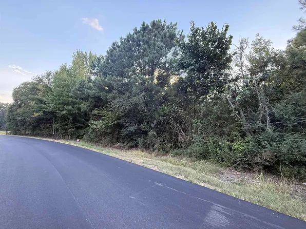 650 Person Rd, Oakland, TN 38060