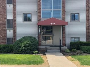 1944 Klingensmith Rd UNIT 40, Bloomfield Hills, MI 48302