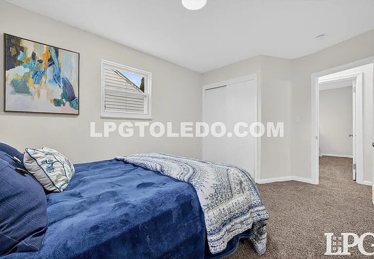 927 W Northgate Pkwy — Photo 32