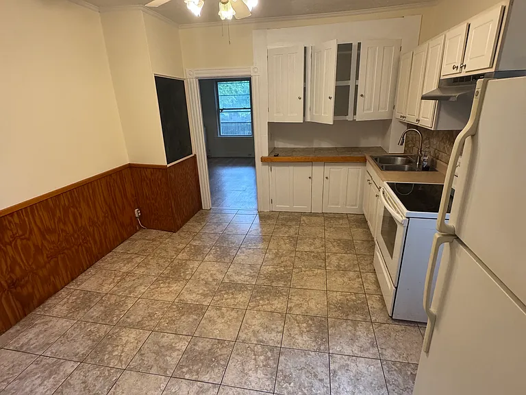 14 Pleasant St #1 — Photo 3