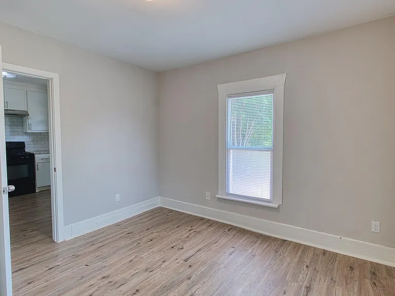 3201 Adelia St — Photo 13