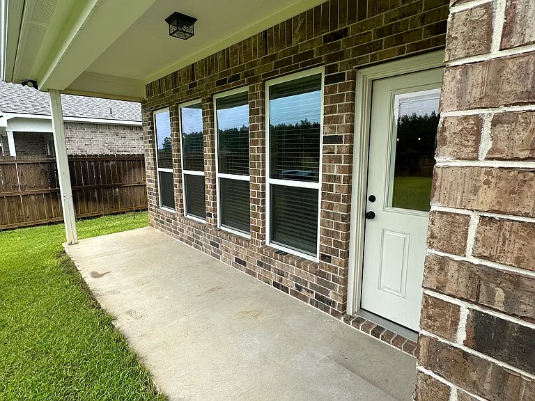 15439 Anna Ln — Photo 17