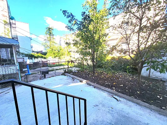 Rented by Corcoran | media 19