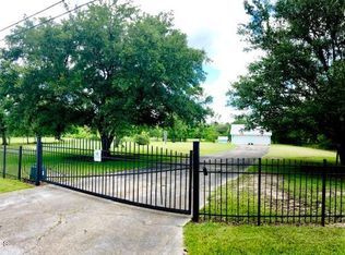 6212 Riviera Dr, Biloxi, MS 39532