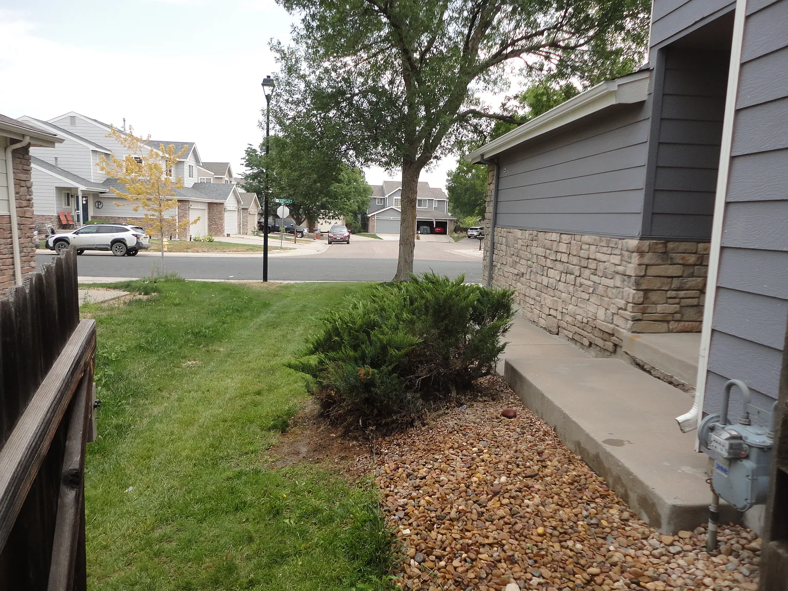 3 bed, 2.5 bath, 1449 sqft, $2,500 — Photo 2