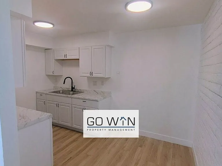 54 W Southern Ave — Photo 3
