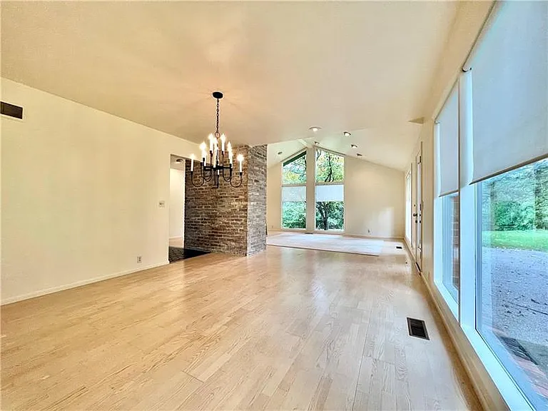 112 Pheasant Dr — Photo 8