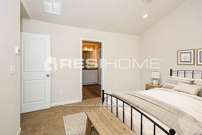 2380 Whitburn Rd — Photo 9