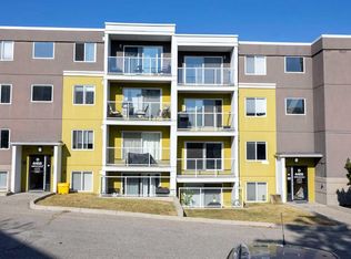 4455 D NW Greenview Dr NE #204, Calgary, AB T2E 6M1