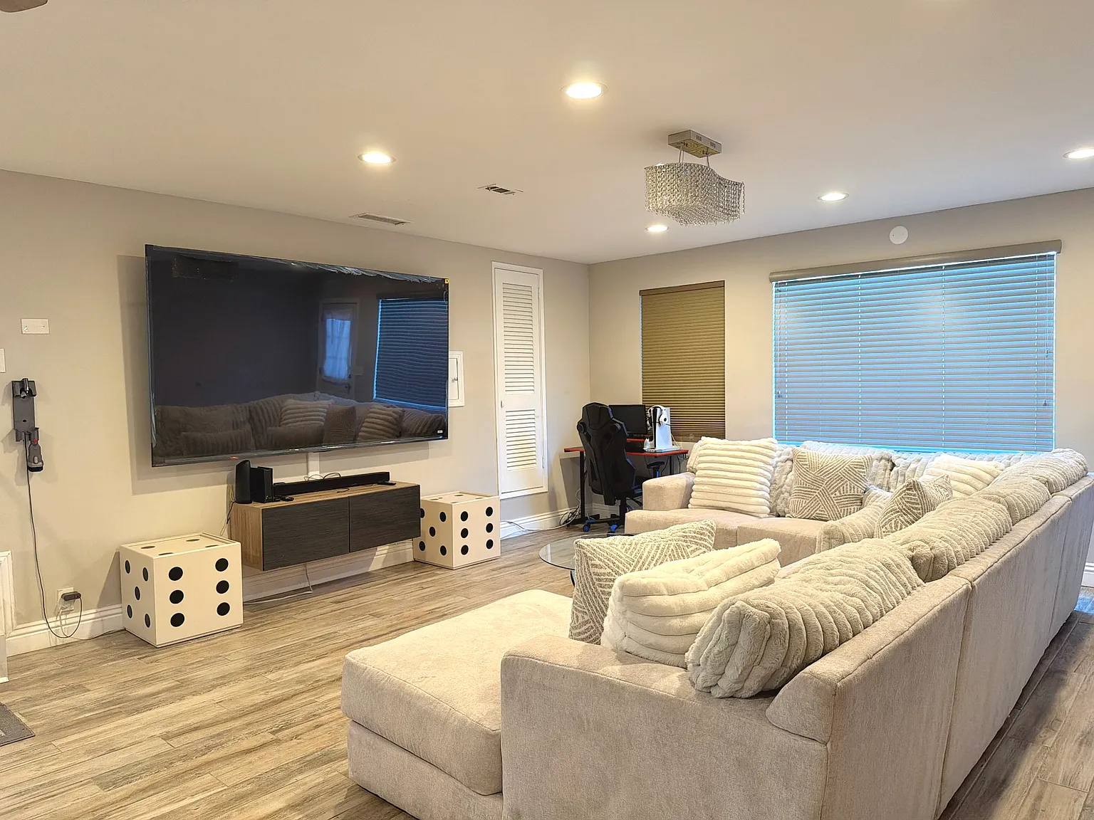 3 bed, 1672 sqft, $4,400 — Photo 2