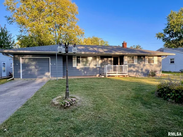 205 N Maple St, Abingdon, IL 61410